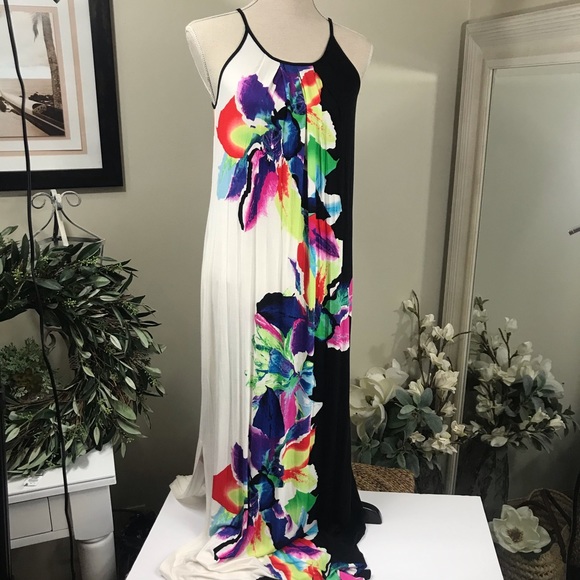 Chelsea and theodore maxi dress Clearance
